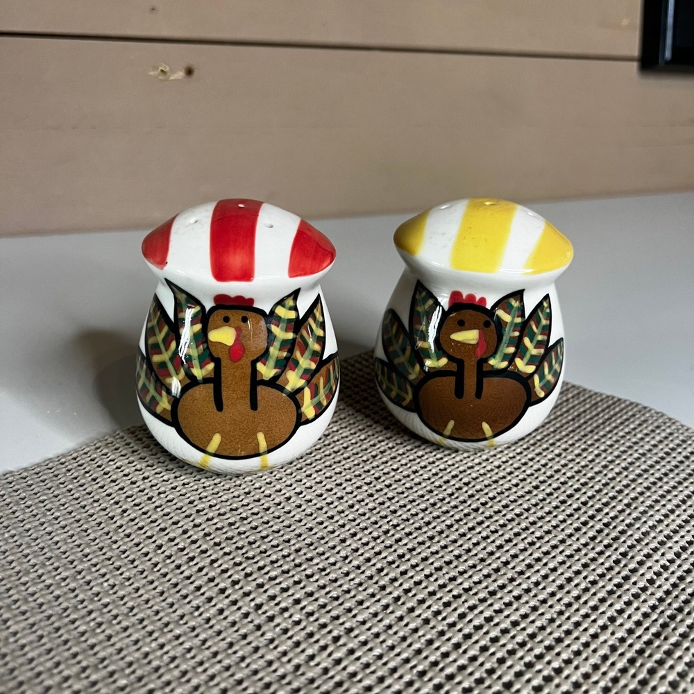 Vintage Thanksgiving Turkey Ceramic Salt‎ and Pepper Shaker Red Yellow Striped